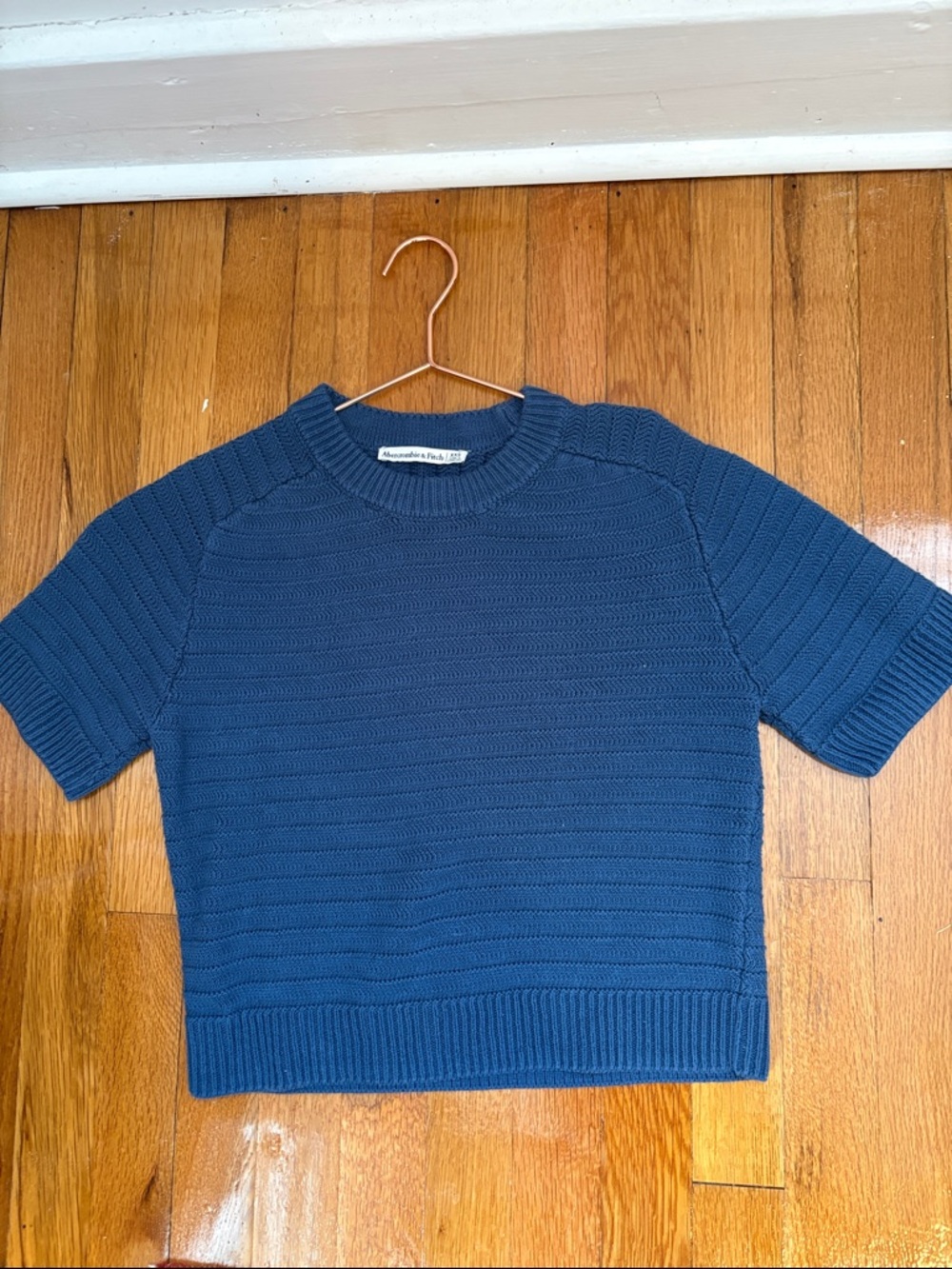 A&F Blue Cropped Knit Top Fitted Minimal Short Sleeve Sweater XXS